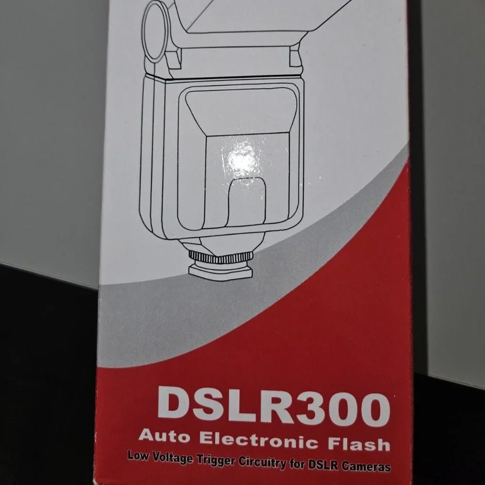 Precision Design DSLR300 Auto Electronic Flash - NIB